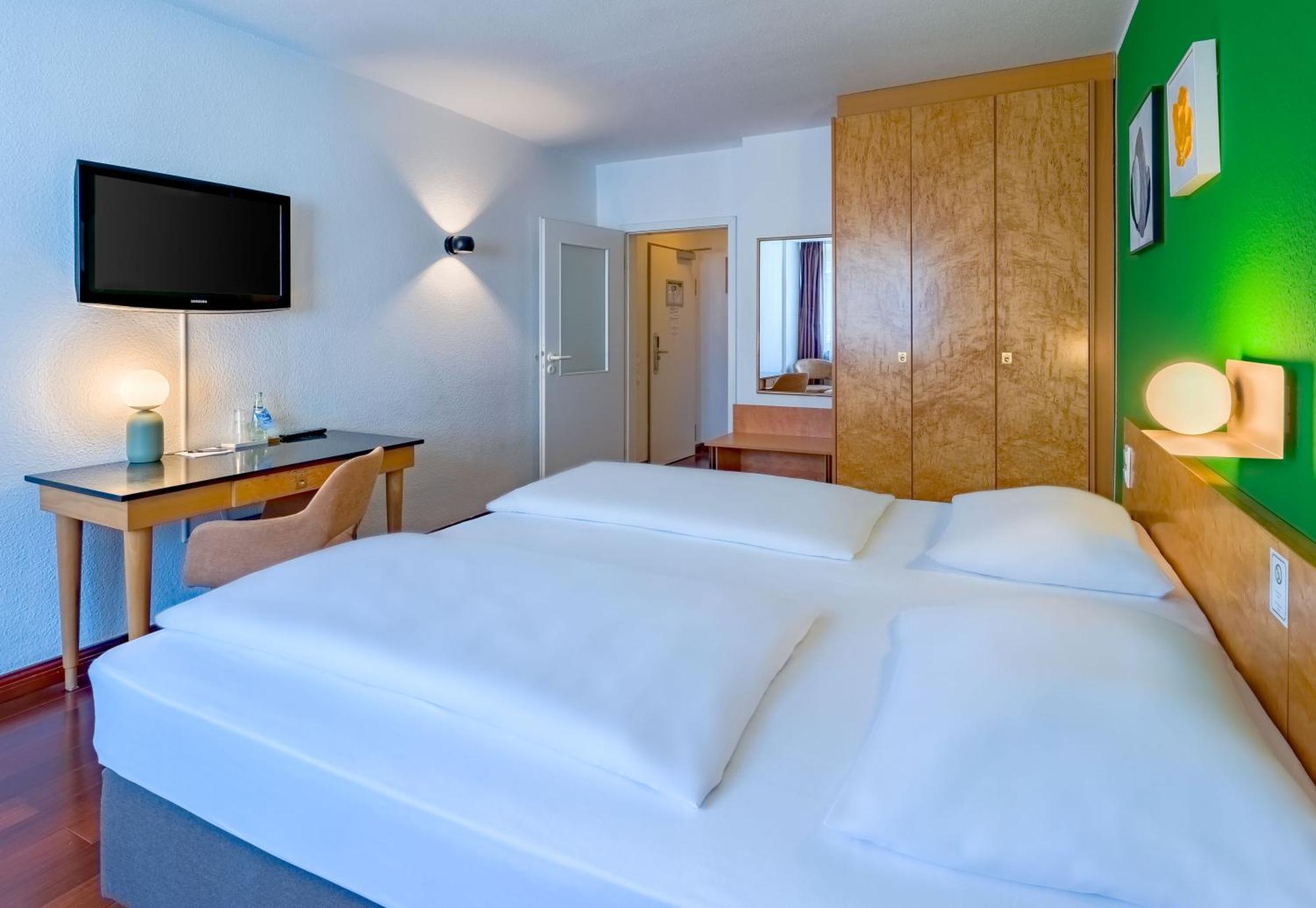 Rugs Hotel Duesseldorf - Self Check-In — Photos 3